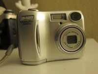 Nikon Coolpix S3200 image