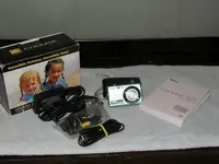 Nikon COOLPIX S220 image