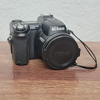 Nikon Coolpix 5700 image