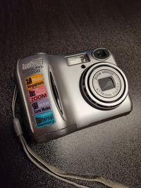 Nikon Coolpix 2200 image