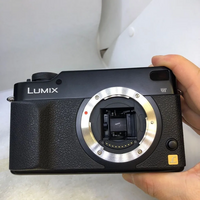 None Panasonic LUMIX DMC-L1 image