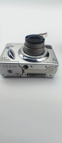Sony DSC-W7 image