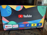 Samsung Au8000 image