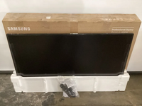 Samsung QM50B image