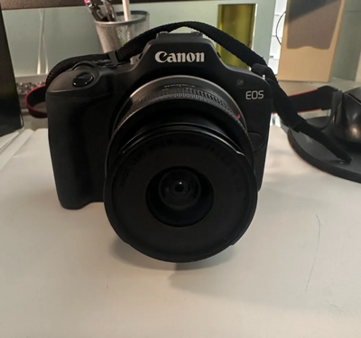 Canon EOS R100 RF-S18-45mm F4.5-6.3 IS STM & RF-S55-210mm F5-7.1 IS STM Lens Kit Image