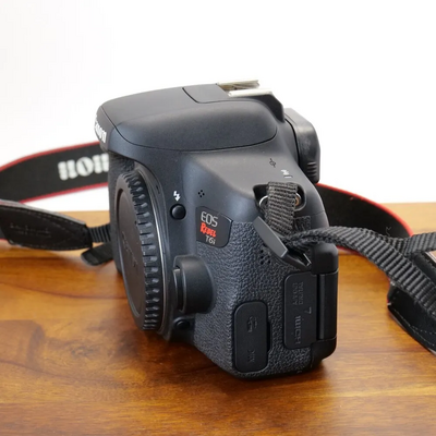 Canon EOS Rebel T6i Image