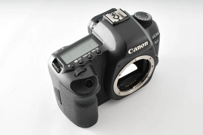 Canon EOS Kiss M2 Image