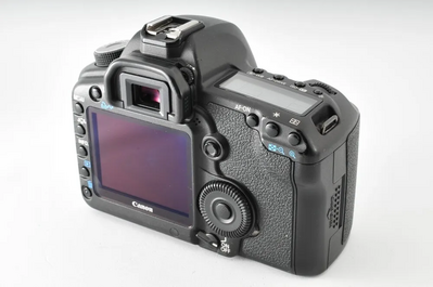 Canon EOS Kiss M2 Image