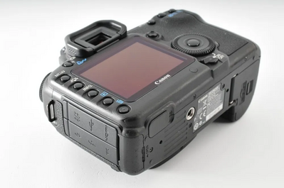 Canon EOS Kiss M2 Image