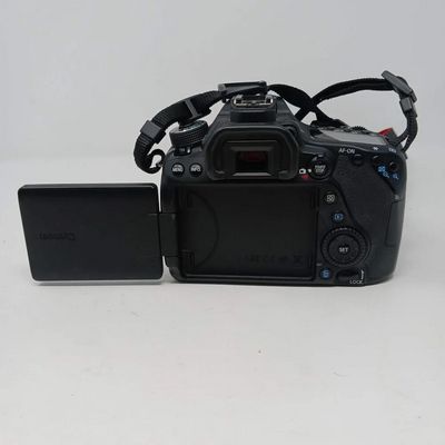 Canon 80D Image