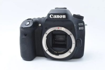 Canon 80D Image