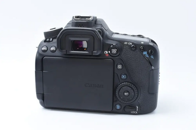 Canon 80D Image
