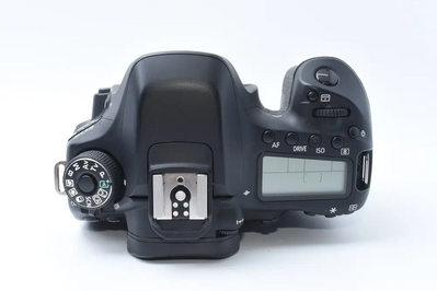 Canon 80D Image