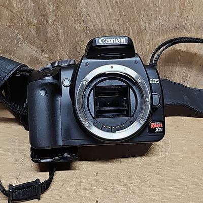 Canon Rebel XTI Image