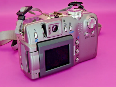 Canon G2 Image