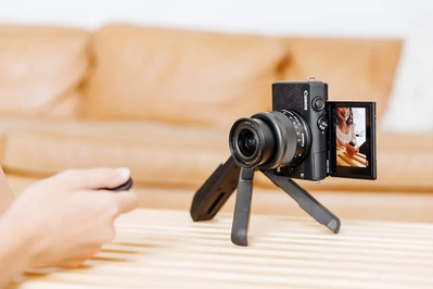 Canon POWERSHOT G7 X MARK III VIDEO CREATOR KIT Image