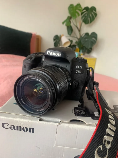 Canon EOS 77D Image