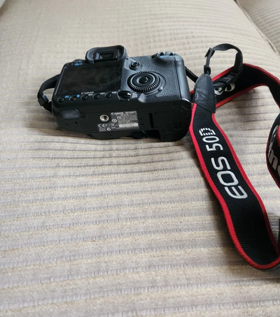 Canon 5D Mark II Image