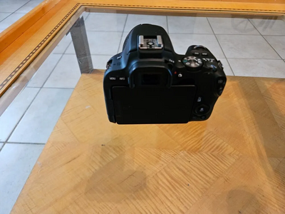 Canon Rebel SL2 Image