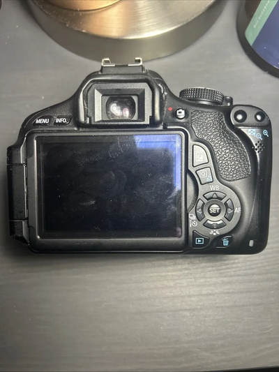 Canon EOS Rebel T3I Image