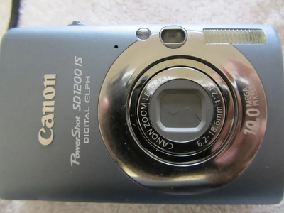 Canon PowerShot SD1200IS Image
