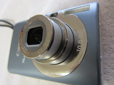 Canon PowerShot SD1200IS Image