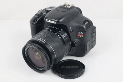 Canon PowerShot ELPH 180 Image