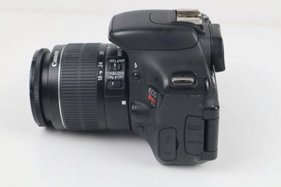 Canon PowerShot ELPH 180 Image