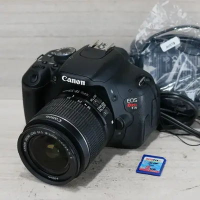 Canon PowerShot ELPH 180 Image