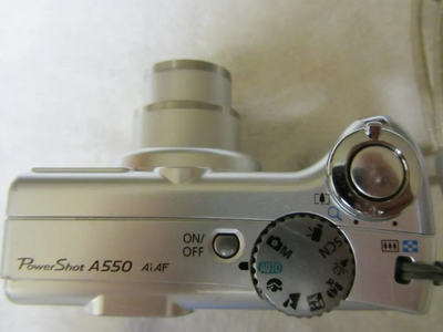 Canon PowerShot A550 Image