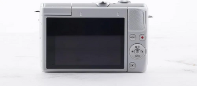 Canon EOS M200 EF-M 15-45mm IS STM Kit (White) Image
