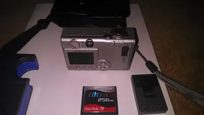 Canon PowerShot S400 Image