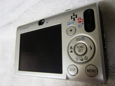 Canon PowerShot SD1100IS Image