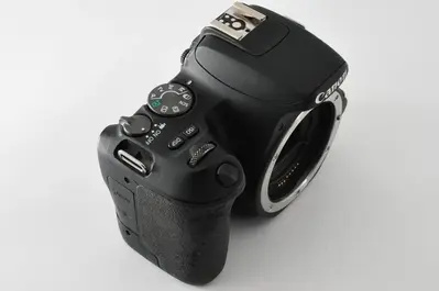 Canon Eos rebel sl2 Image