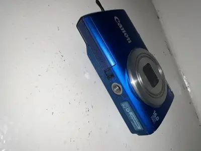 Canon A4000 IS Image