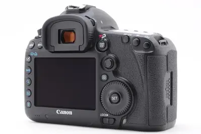 Canon EOS 5D MARK III Image