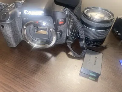 Canon EOS 800D (EOS Rebel T7i / Kiss X9i) Image