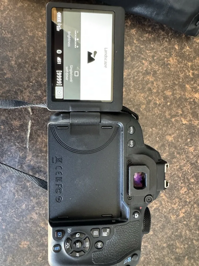 Canon EOS 800D (EOS Rebel T7i / Kiss X9i) Image