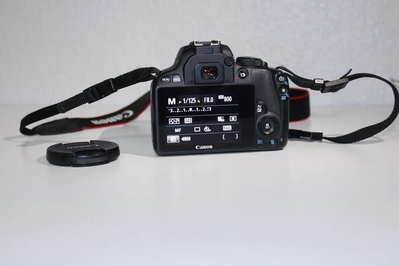 Canon SL1 Image