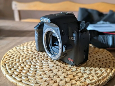 Canon Rebel T1i Image