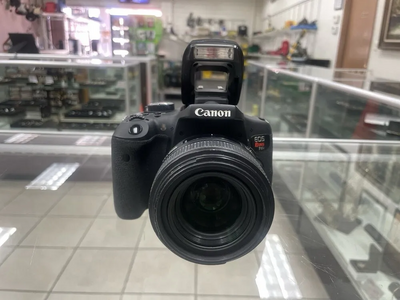 Canon EOS Rebel T6i Image
