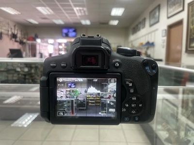 Canon EOS Rebel T6i Image