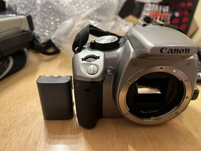 Canon Digital Rebel XT Image
