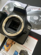 Canon EOS 1100D Image