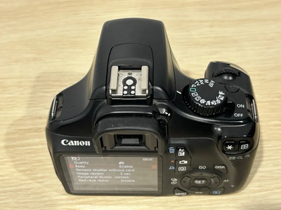 Canon EOS 1100D Image
