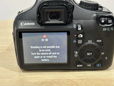 Canon EOS 1100D Image