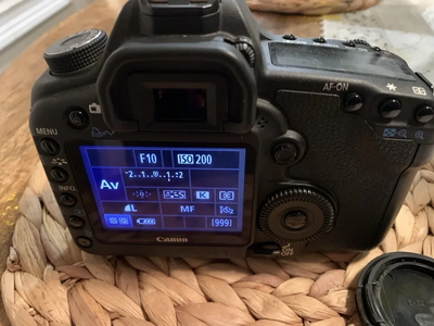 Canon 5D Mark II Image