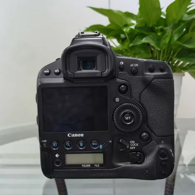 Canon 1D X Image