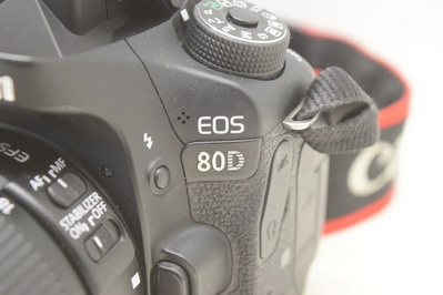 Canon 80D Image