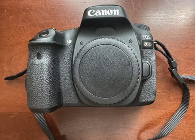 Canon 80D Image